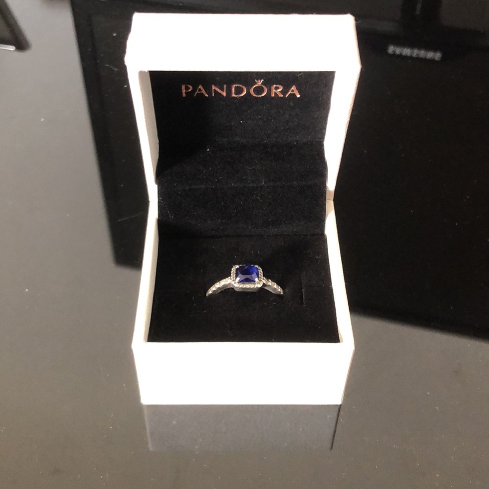 Pandora ring